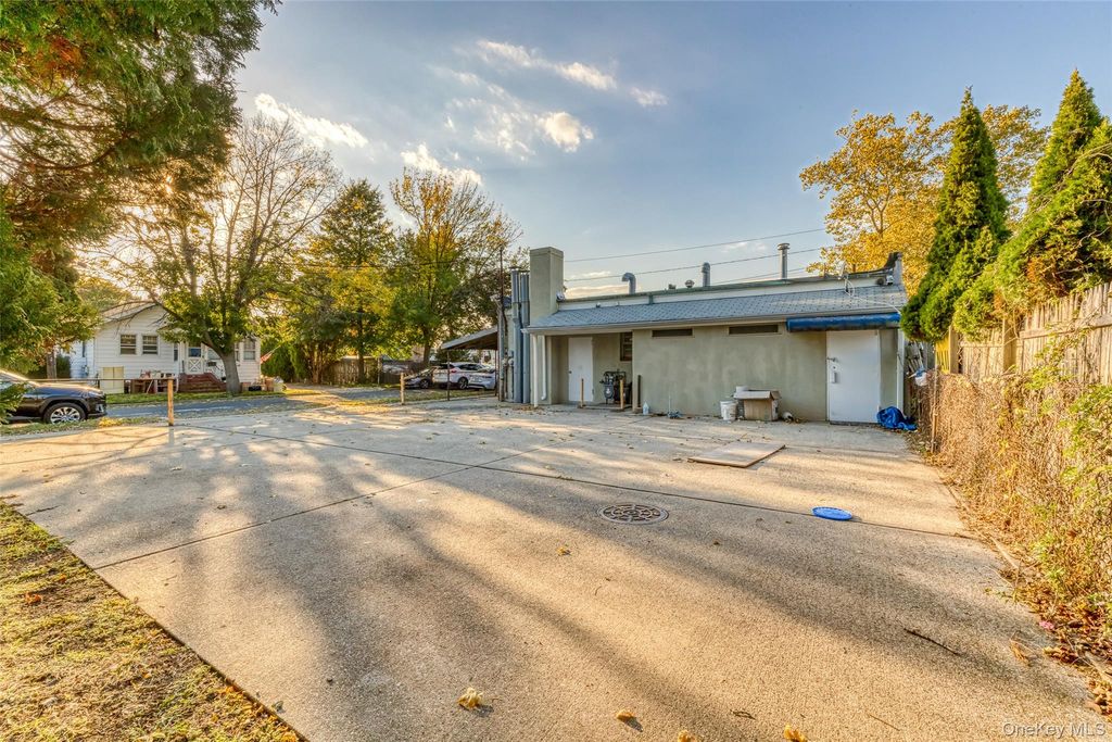 153-155 Woodbury Road, Hicksville, NY 11801 — photo 3