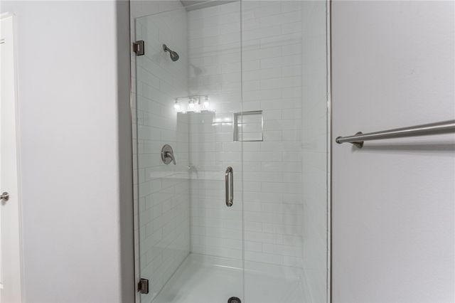 931 S Waxflower Avenue, Fayetteville, AR 72701