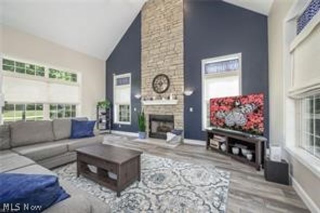 2942 Robert Gary Court, Medina, OH 44256