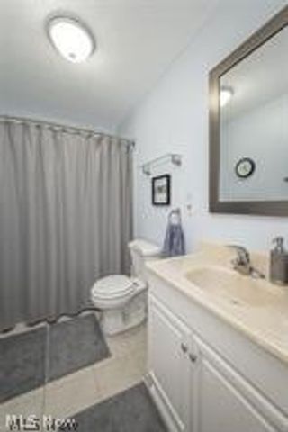 2942 Robert Gary Court, Medina, OH 44256