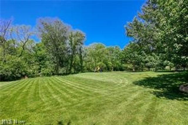 2942 Robert Gary Court, Medina, OH 44256
