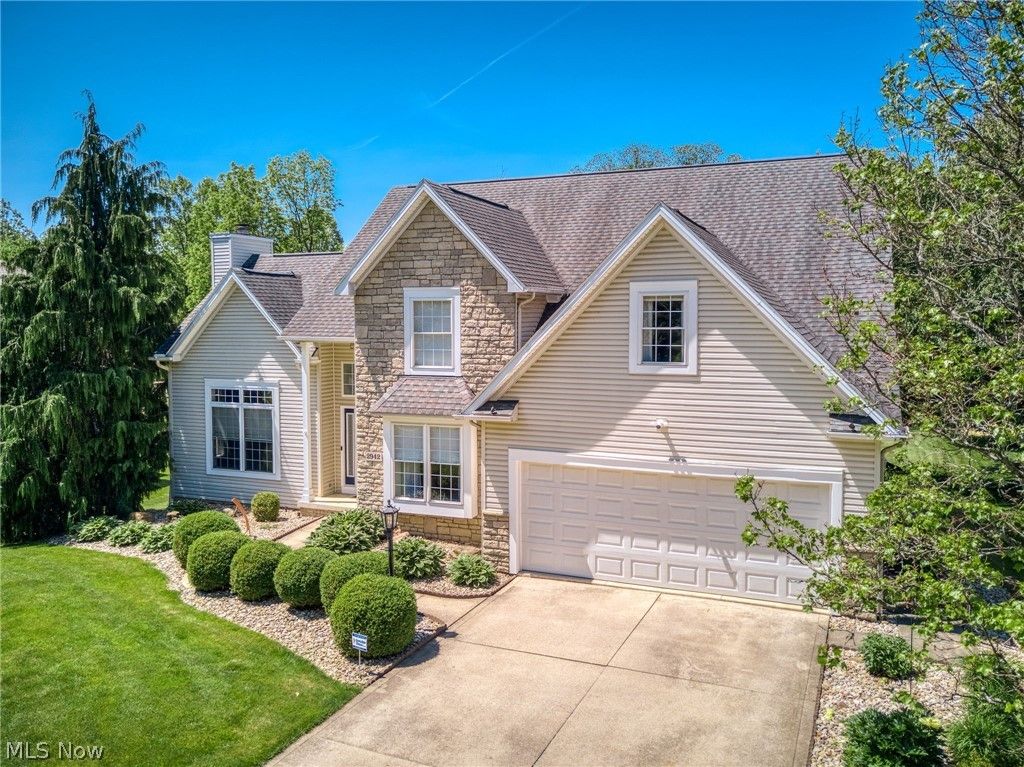 2942 Robert Gary Court, Medina, OH 44256