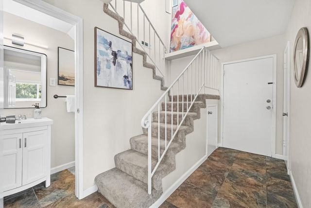 701 N Rengstorff 7, Mountain View, CA 94043