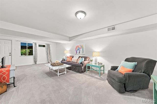 13536 Coliseum Drive, Chesterfield, MO 63017