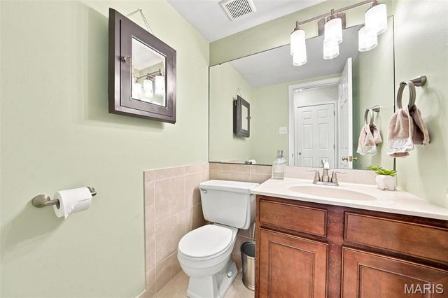 13536 Coliseum Drive, Chesterfield, MO 63017