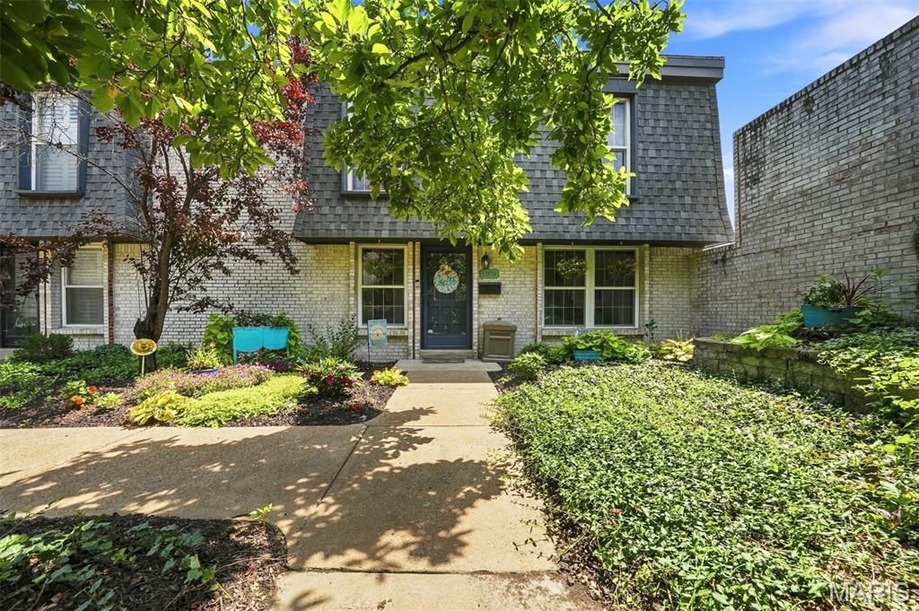 13536 Coliseum Drive, Chesterfield, MO 63017