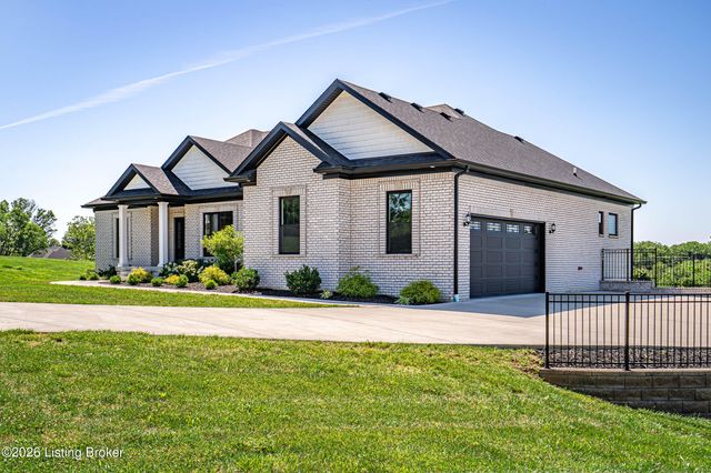37 Landsdown Ct, Fisherville, KY 40023