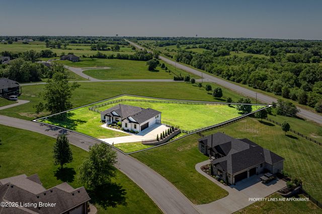37 Landsdown Ct, Fisherville, KY 40023