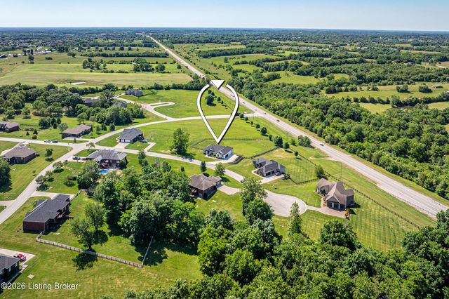 37 Landsdown Ct, Fisherville, KY 40023