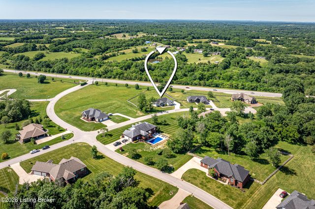 37 Landsdown Ct, Fisherville, KY 40023