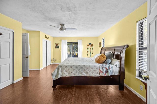 16888 W Hialeah Drive, The Acreage, FL 33470