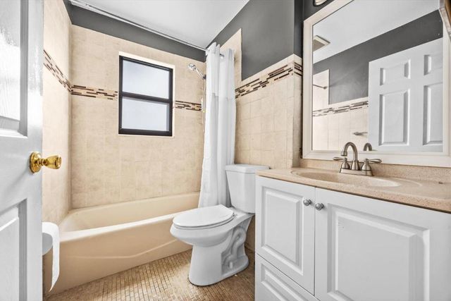 16888 W Hialeah Drive, The Acreage, FL 33470