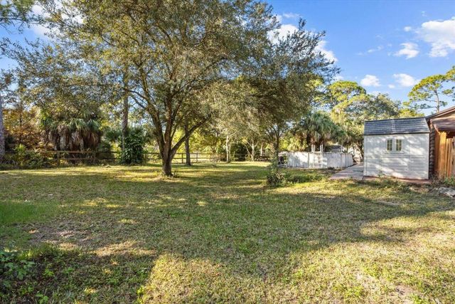 16888 W Hialeah Drive, The Acreage, FL 33470