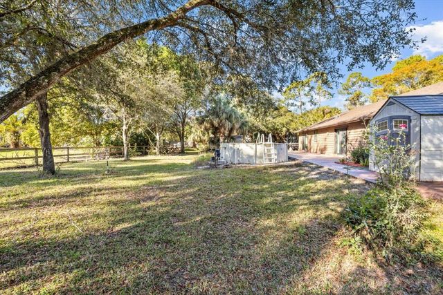 16888 W Hialeah Drive, The Acreage, FL 33470