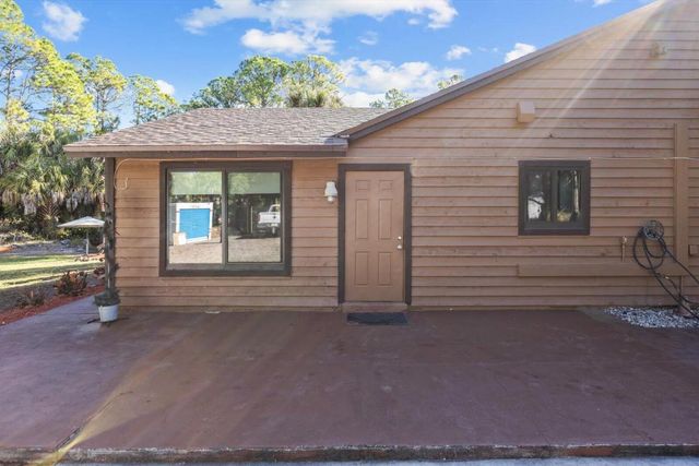 16888 W Hialeah Drive, The Acreage, FL 33470