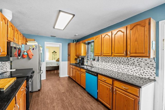 16888 W Hialeah Drive, The Acreage, FL 33470