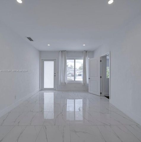 6561 SW 30th St 0, Miami, FL 33155