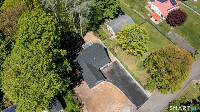 24 West Lakeview Road, Plymouth, CT 06782