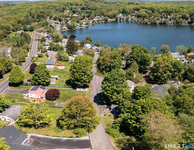 24 West Lakeview Road, Plymouth, CT 06782