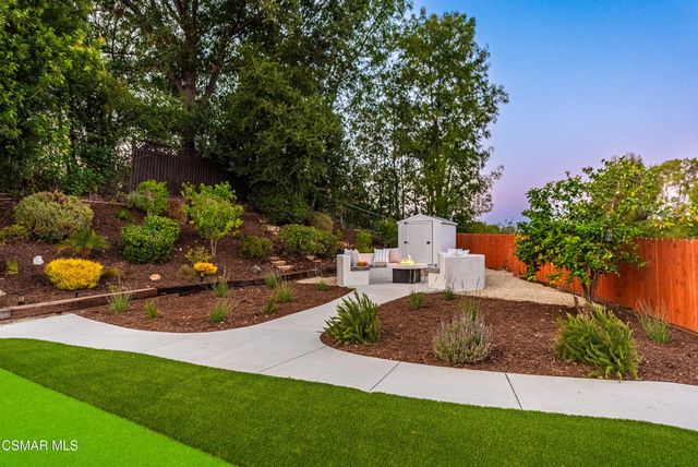 298 Trailside Court, Newbury Park, CA 91320