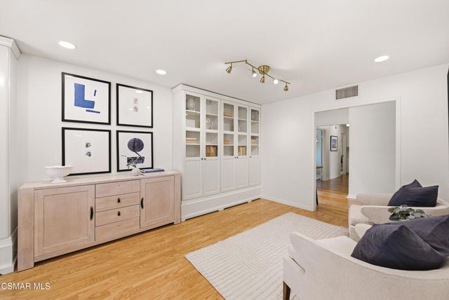 298 Trailside Court, Newbury Park, CA 91320