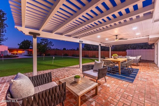 298 Trailside Court, Newbury Park, CA 91320