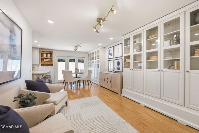 298 Trailside Court, Newbury Park, CA 91320