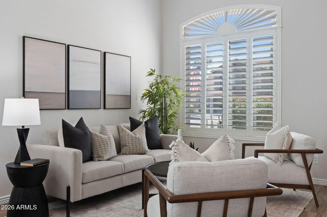 3212 E TONTO Lane, Phoenix, AZ 85050