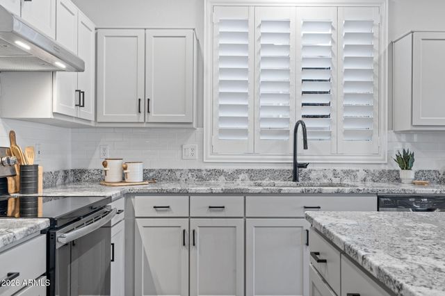 3212 E TONTO Lane, Phoenix, AZ 85050