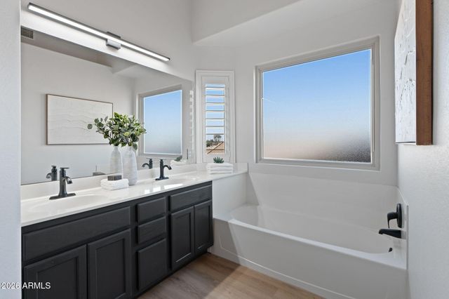 3212 E TONTO Lane, Phoenix, AZ 85050