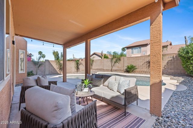 3212 E TONTO Lane, Phoenix, AZ 85050
