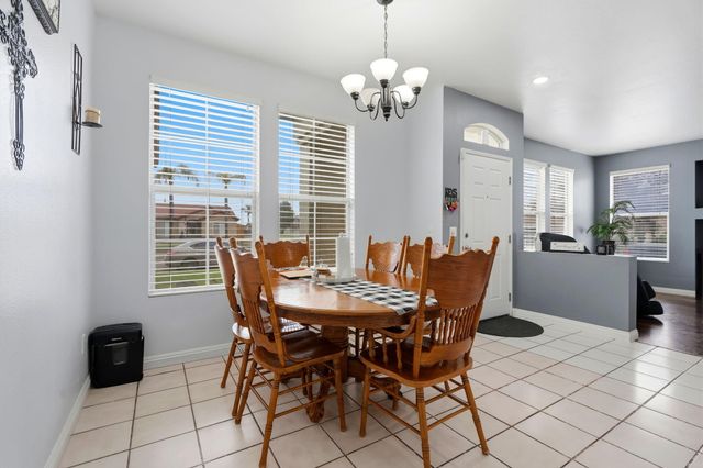 1865 W Wall Avenue, Porterville, CA 93257