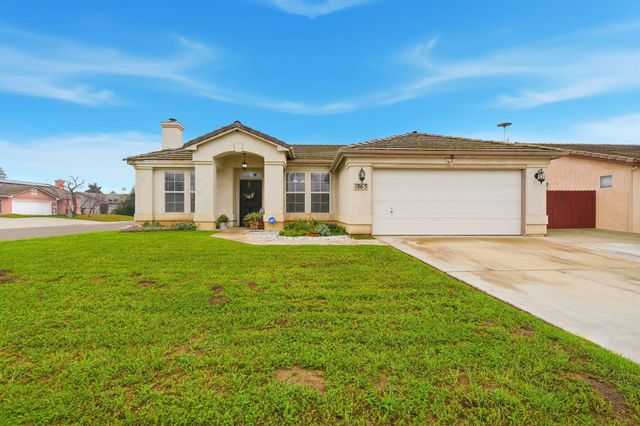 1865 W Wall Avenue, Porterville, CA 93257