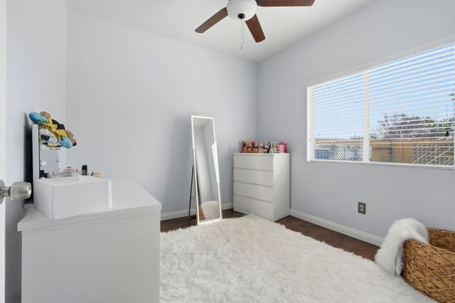 1865 W Wall Avenue, Porterville, CA 93257