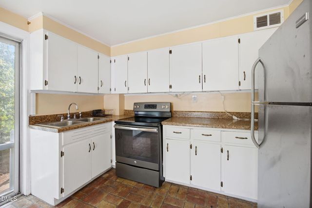 409 Oakwood Avenue, Raleigh, NC 27601