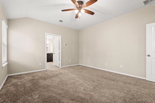 8025 Muddy Creek Drive, Fort Worth, TX 76131