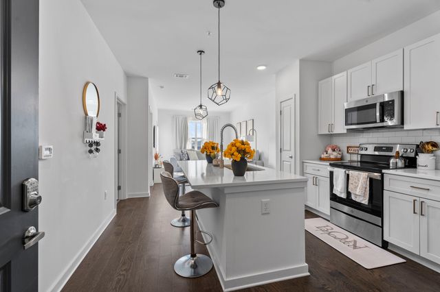 1677 54th Ave N Apt 338, Nashville, TN 37209