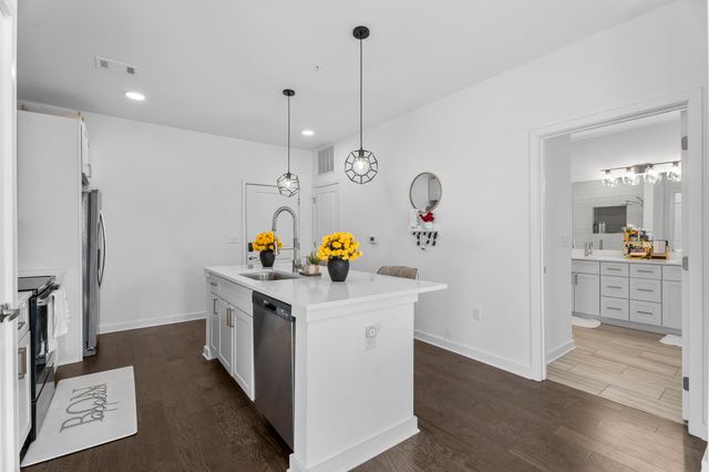 1677 54th Ave N Apt 338, Nashville, TN 37209