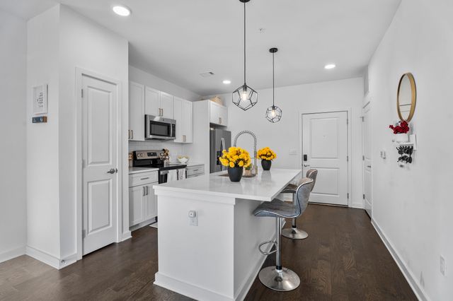 1677 54th Ave N Apt 338, Nashville, TN 37209