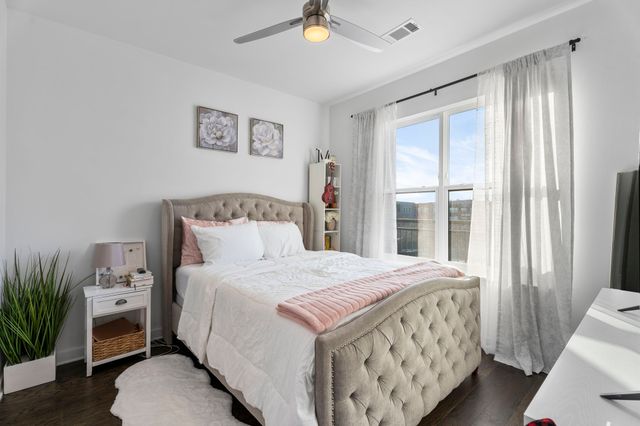 1677 54th Ave N Apt 338, Nashville, TN 37209