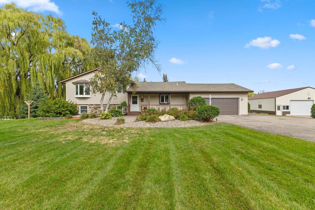 655 Hillside Road SE, New Prague, MN 56071 — photo 2