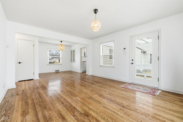 5220 N Ralston Avenue, Indianapolis, IN 46220