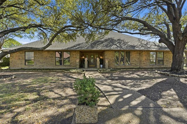 4509 French Lake Drive, Fort Worth, TX 76133