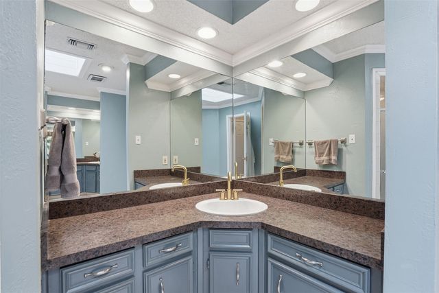 4509 French Lake Drive, Fort Worth, TX 76133