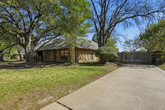 4509 French Lake Drive, Fort Worth, TX 76133