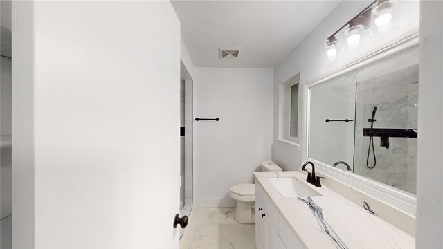 3105 Green Valley Lane, Arlington, TX 76014