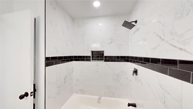 3105 Green Valley Lane, Arlington, TX 76014