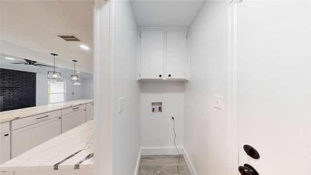 3105 Green Valley Lane, Arlington, TX 76014