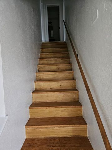 8220 NW 10th 18, Oklahoma City, OK 73127