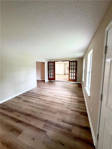3479 Meadowlane Circle SW, Atlanta, GA 30331